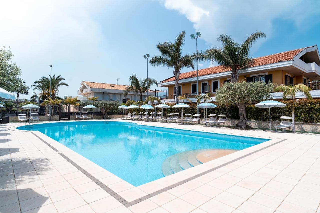 Le Ville Della Contea -Vacation Rentals Маскали Экстерьер фото